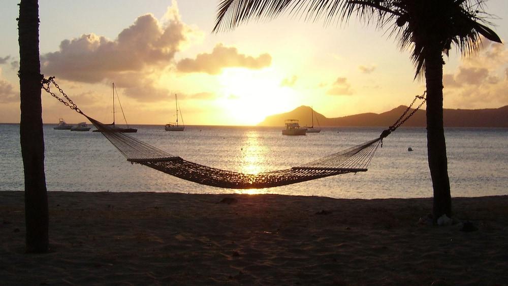 Oualie Beach Resort Nevis Bagian luar foto