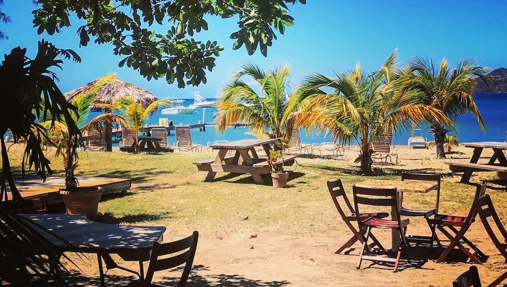 Oualie Beach Resort Nevis Bagian luar foto